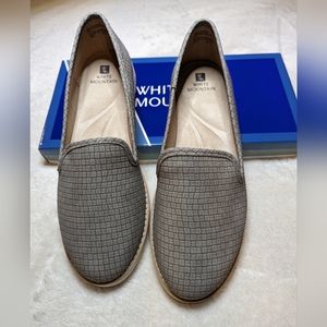 NIB-White Mountain Denny Slip Ons Size 7